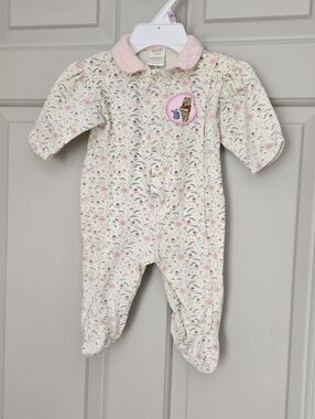 "Sincerely Pooh" Winnie the Pooh Baby Sleeper 3M Disney Floral